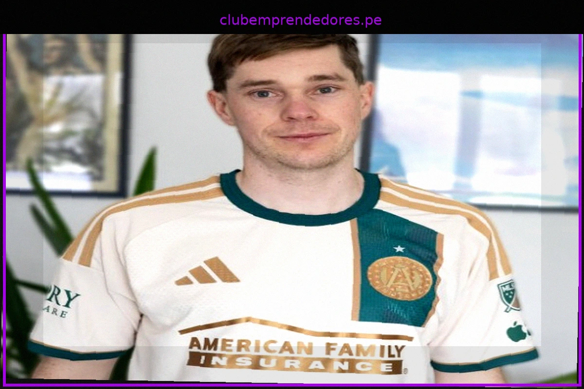 Presentación de la Camiseta Alternativa del Anderlecht 26-27: Regreso del Trébol y Homenaje a 1976
