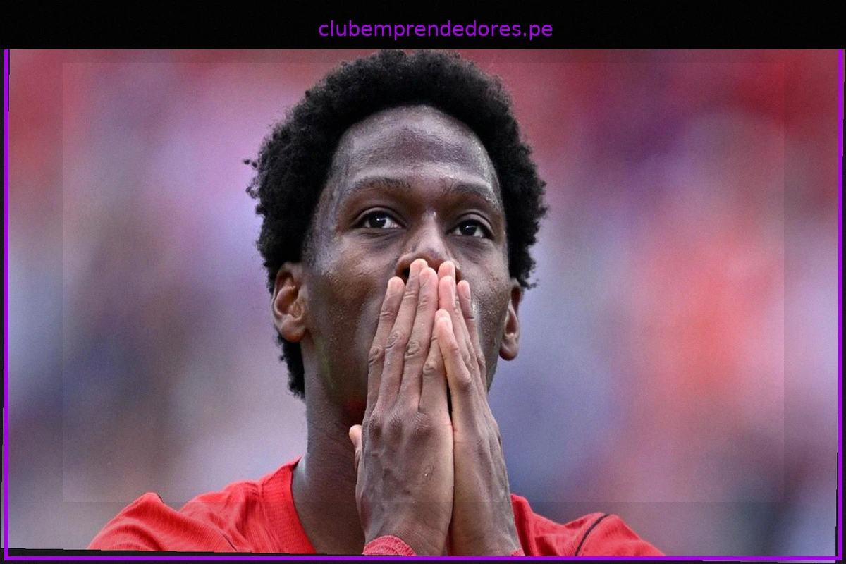 Jonathan David: El PSG lo considera ante la competencia de Kolo Muani